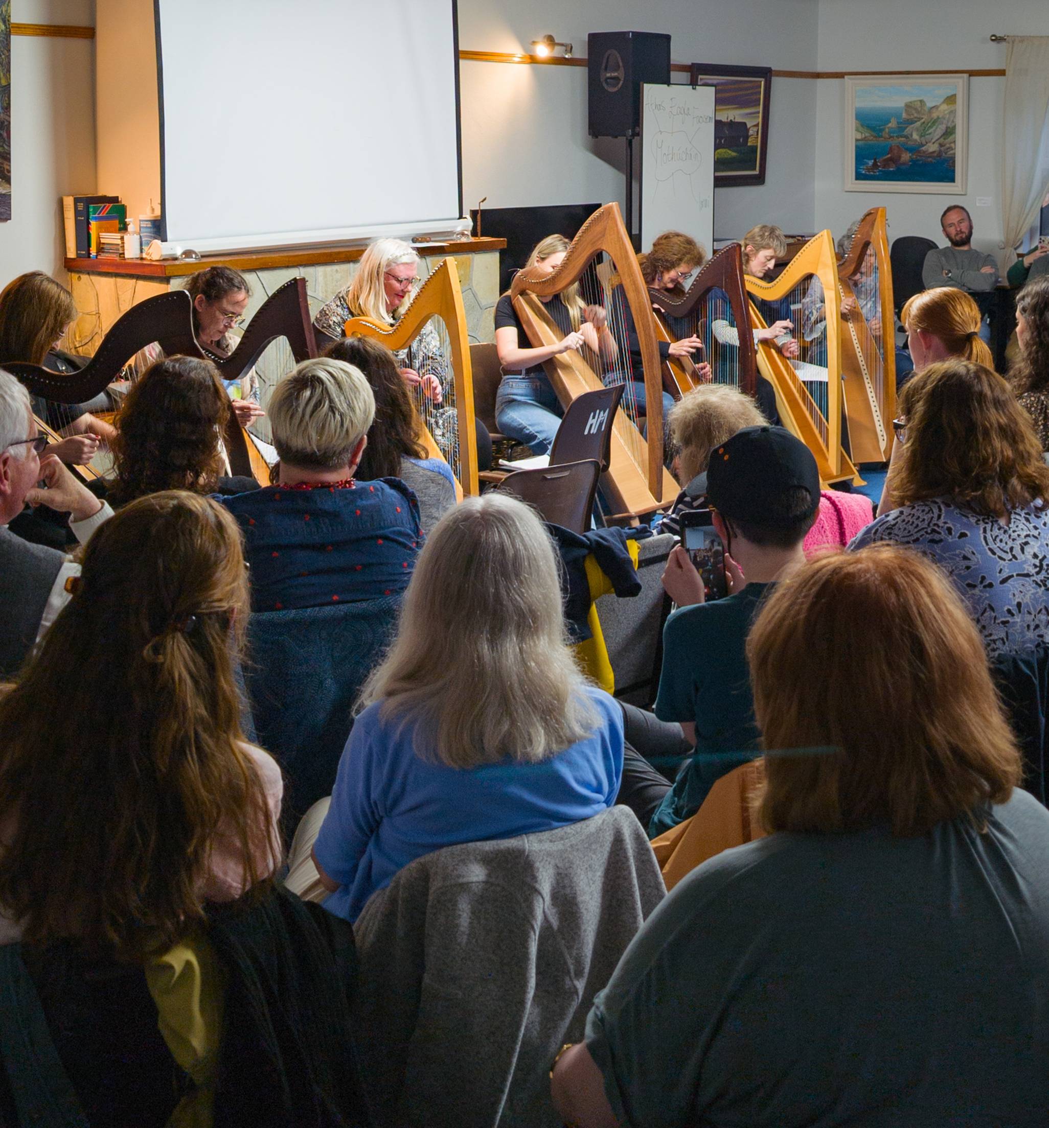 An rang cláirsí i mbun ceolchoirme