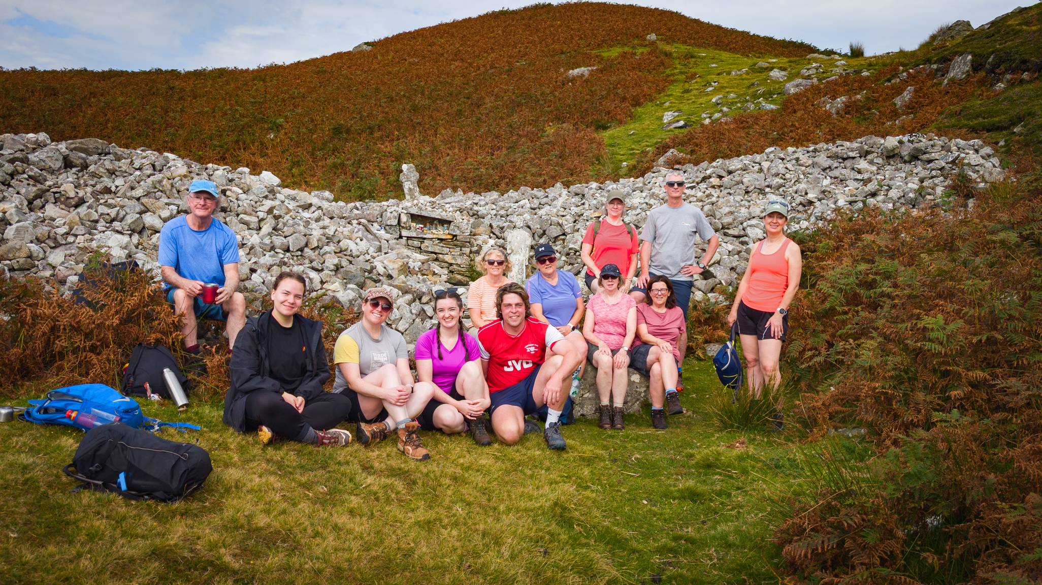 Rannpháirtithe ar chúrsa Siúl Sléibhe ag Tobar Cholm Cille, Gleann Cholm Cille