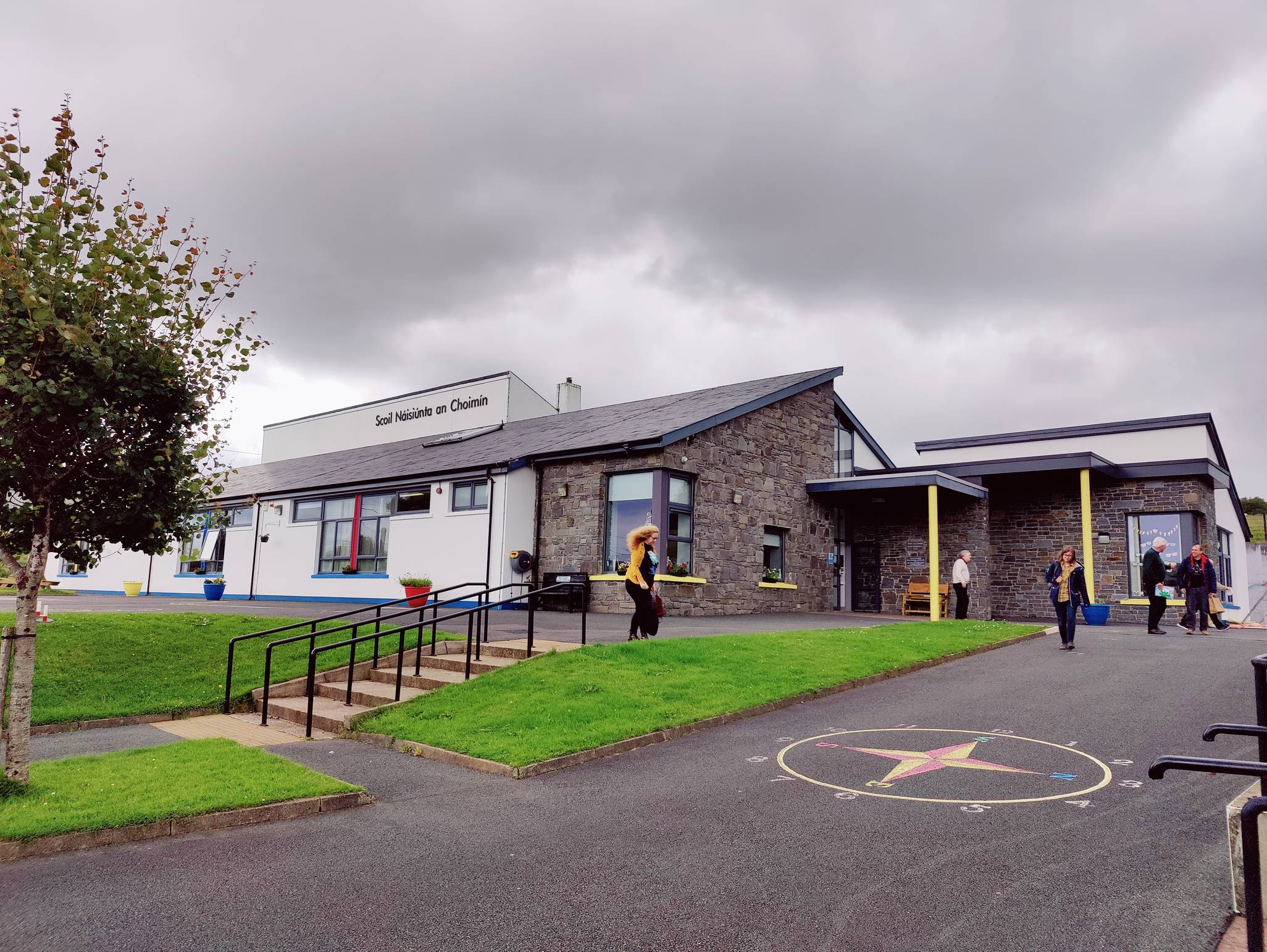 Is í Scoil an Choimín ionad na ranganna i nGleann Fhinne