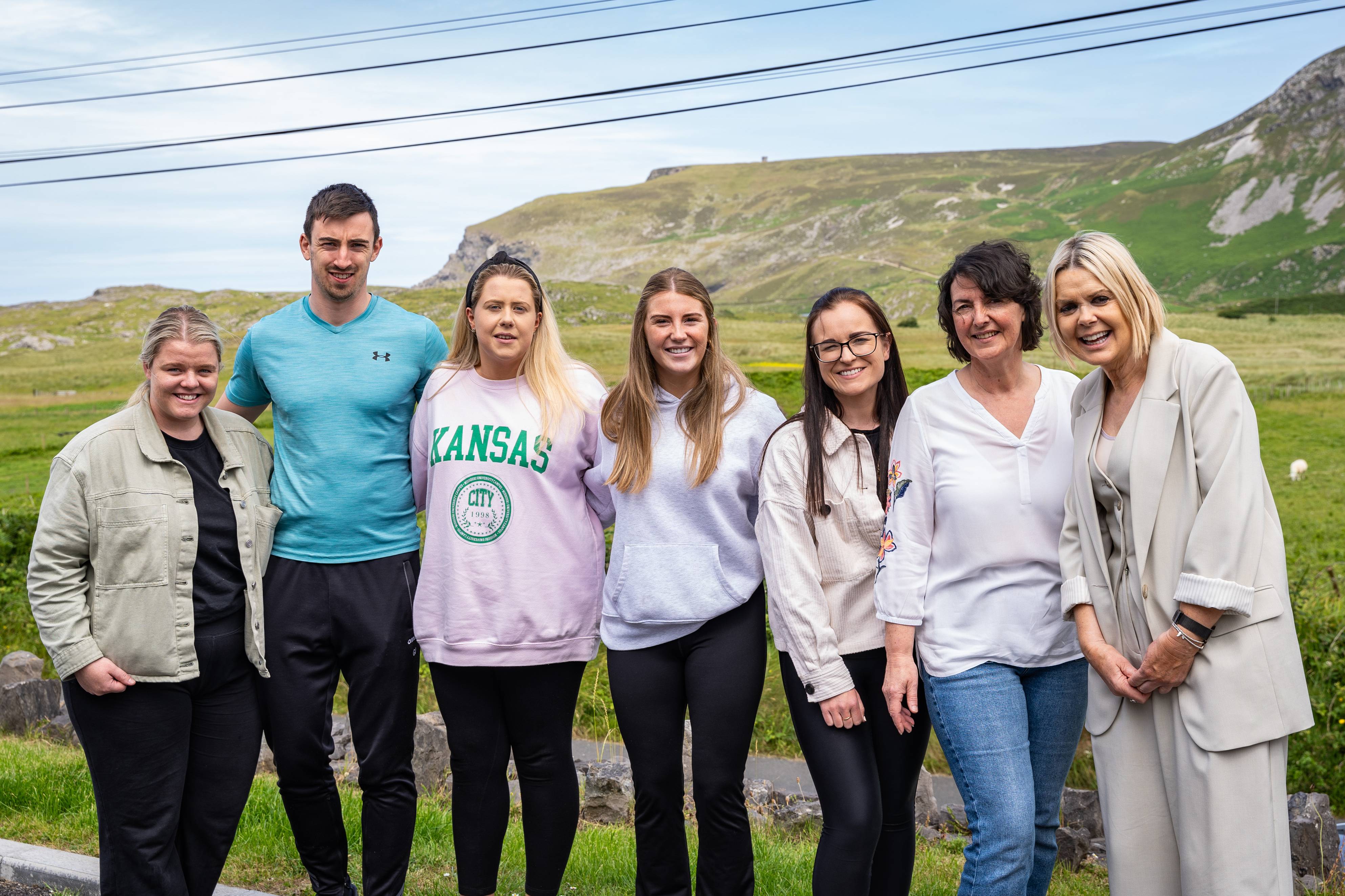 Members of the Irish National Teachers Organisation with Siobhán Ní Churraighín (Oideas Gael) and Dorothy McGinley, INTO President in 2024
