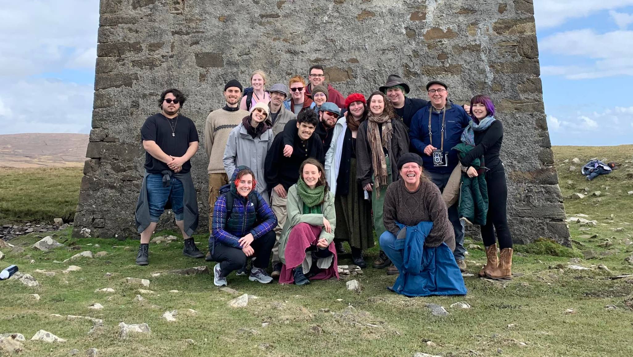 Scoláirí de chuid Evergreen State College ag freastal ar chúrsa in Oideas Gael