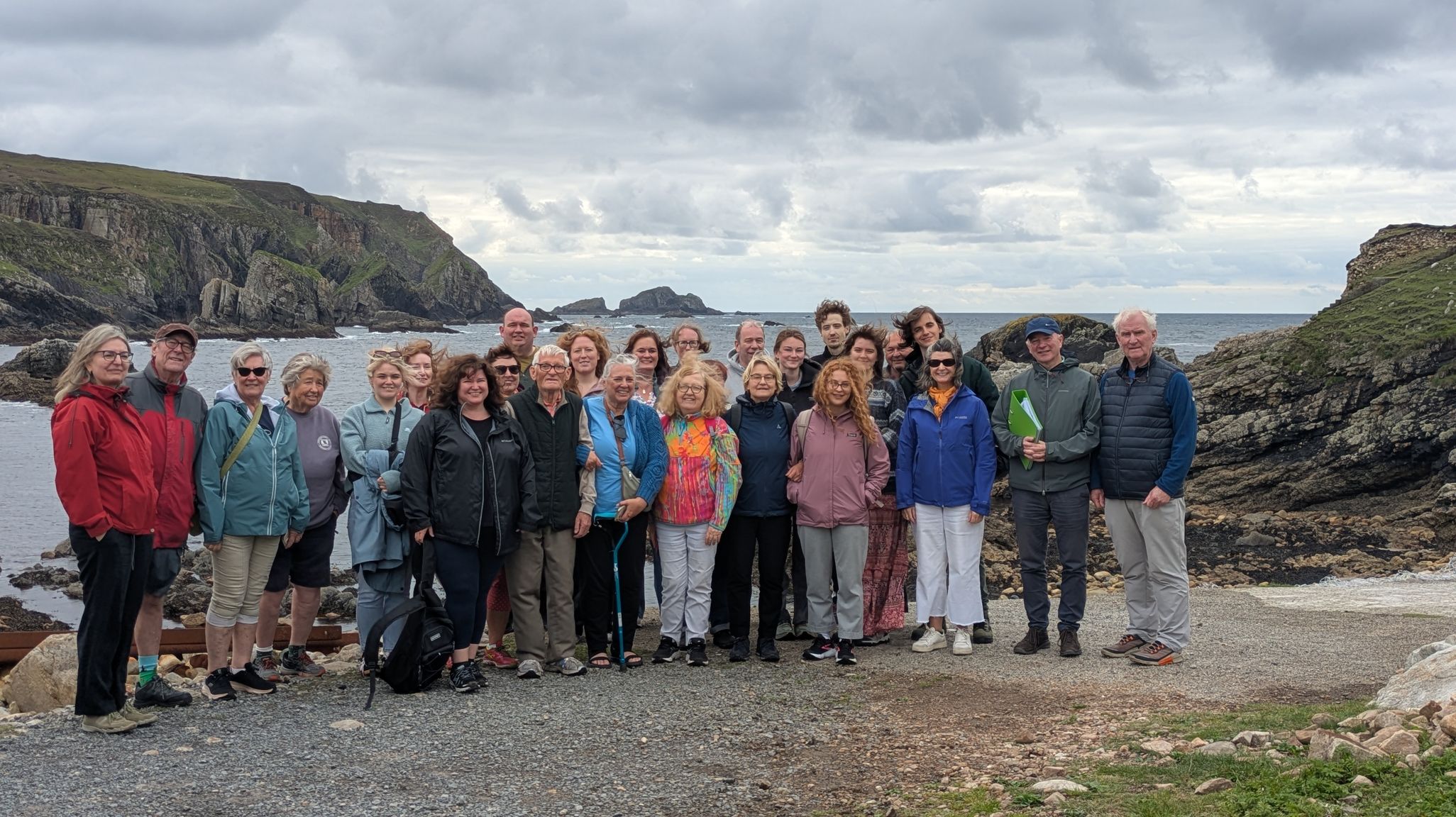 Participants in the course The Road to Glenlough visit An Port